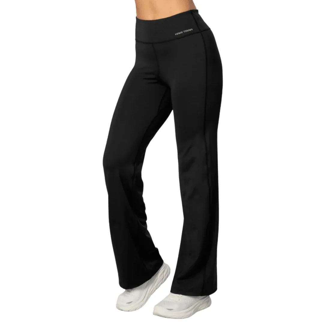 Kari Traa Ava Bootcut Tights on suunniteltu aktiiviselle naiselle, joka arvostaa suorituskykyä, mukavuutta ja tyylikästä istuvuutta.