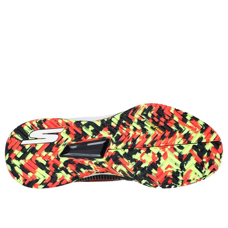 Skechers Viper Court Pro 2.0 on suorituskykyinen yleiskenkä, joka on suunniteltu sisä-ja ulkokenttien nopeaan peliin. Malli soveltuu, salibandyyn, lentopalloon, padeliin, että massakentälle tennikseen, joten kenkä toimii monipuolisesti erilaisissa mailapeleissä.