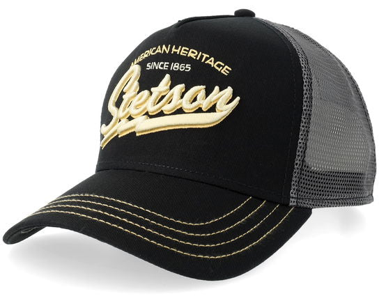 American Lifestyle.
Suosittu Trucker Cap -mallisto on takaa säädettävissä kokoihin 55-61cm eli S-XL.
Capissä polyesterinen ilmava verkko takaosassa.