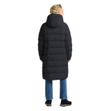 Jack Wolfskin Frozen Palace Coat W RDS on naisten pitkä ja lämmin untuvatakki kylmiin talvipäiviin. Takissa yhdistyvät kevyt 700 cuin ankanuntuvatäyte, tuulenpitävä ja vettähylkivä TEXASHIELD-päällismateriaali sekä käytännölliset säädettävät yksityiskohdat. Hieman pidempi mitoitus suojaa hyvin kylmältä ja tekee takista erinomaisen valinnan talven ulkoiluun, kaupungille ja jokapäiväiseen käyttöön.