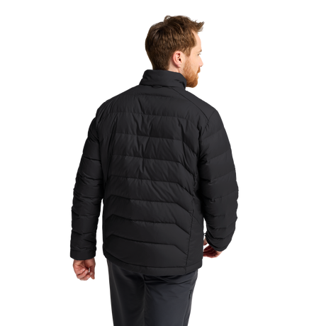 Jack Wolfskin Wild Pass Down JKT M RDS on kevyt ja lämmin miesten untuvatakki vaihteleviin sääolosuhteisiin. Takissa yhdistyvät 700 cuin RDS-sertifioitu ankanuntuvatäyte, tuulenpitävä ja vettähylkivä TEXASHIELD PRO -ulkopinta sekä monipuolinen 3-in-1-yhteensopivuus. Kevyt rakenne tarjoaa tehokkaasti lämpöä ilman tarpeetonta painoa, joten takki sopii retkeilyyn, ulkoiluun, matkalle ja jokapäiväiseen talvikäyttöön.