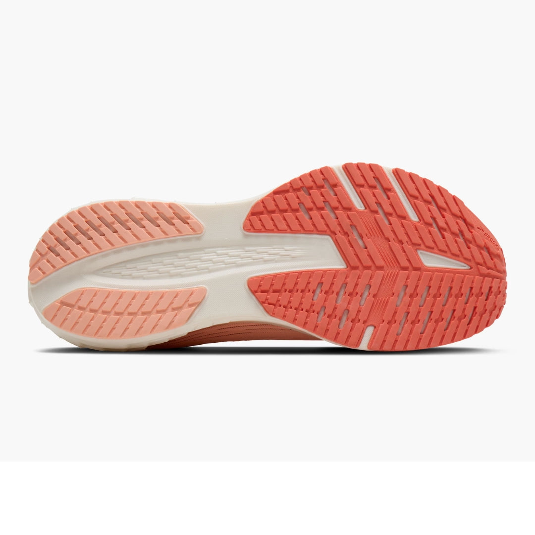 Brooks Launch 12 naisten juoksukengät ovat täydellinen valinta juoksijalle, joka etsii kevyttä, nopeaa ja monipuolista kenkää päivittäiseen harjoitteluun. Tämä suosittu malli yhdistää hengittävän rakenteen ja kimmoisan vaimennuksen, jotka tekevät jokaisesta askeleesta tehokkaan ja miellyttävän.