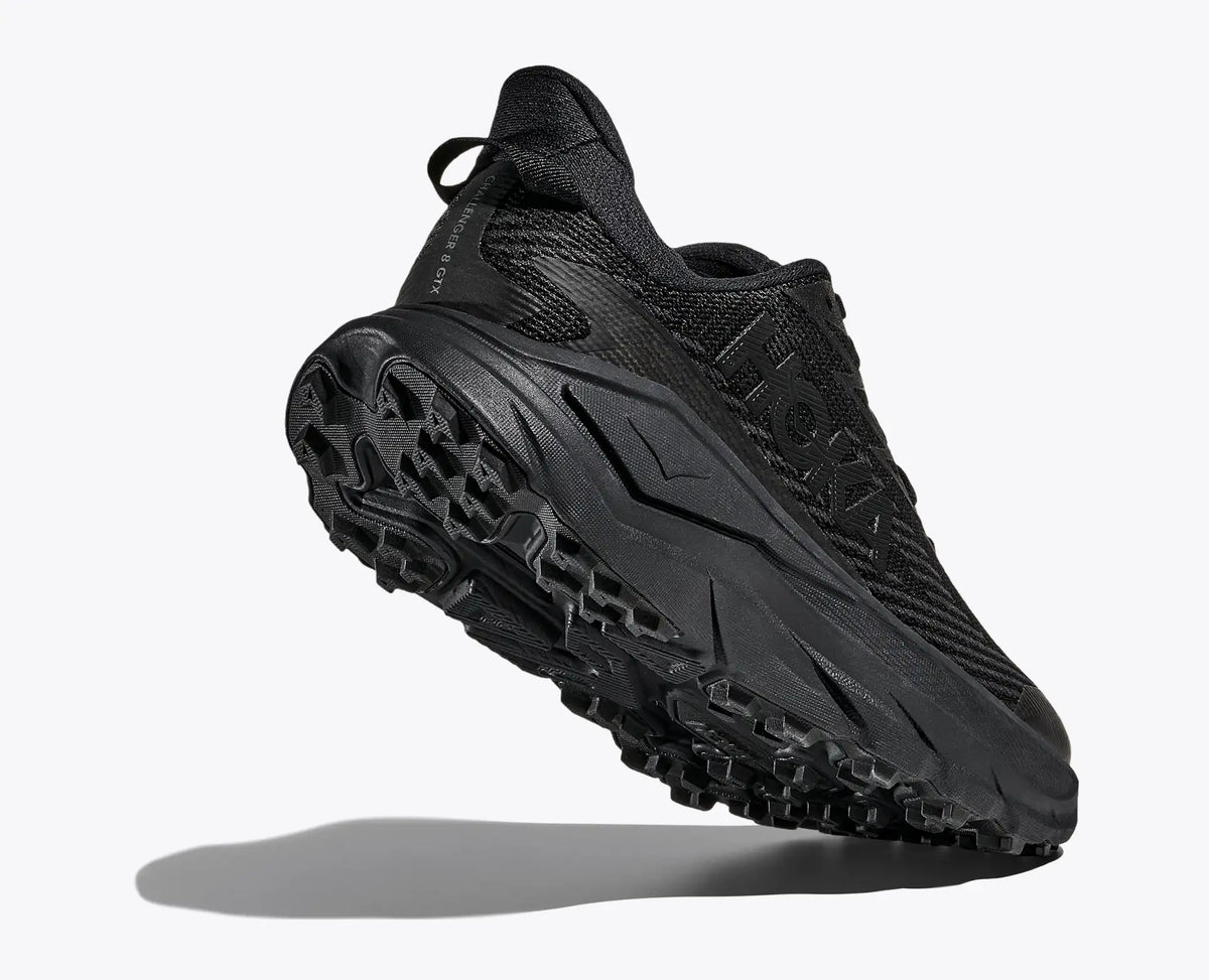 HOKA Challenger 8 GTX Wide W naisten vedenpitävät polkujuoksukengät leveällä lestillä.