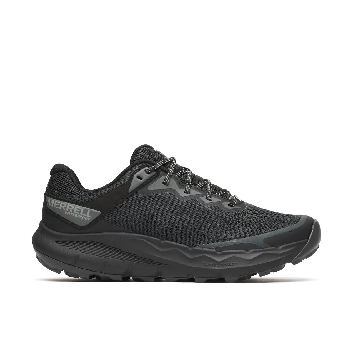 Merrell Nova 4 WP on monipuolinen vedenpitävä maastojuoksukenkä, joka tarjoaa mukavuutta ja pitoa vaihteleviin olosuhteisiin. Kengässä yhdistyvät vedenpitävä kalvo, hengittävä verkkopäällinen, kevyt FloatPro Foam -välipohja ja pitävä Merrell Quantum Grip -ulkopohja. Nova 4 WP sopii maastojuoksuun, kävelyyn, retkeilyyn ja aktiiviseen ulkoiluun silloin, kun haluat kengältä suojaa kosteudelta ja hyvää käyttömukavuutta.
